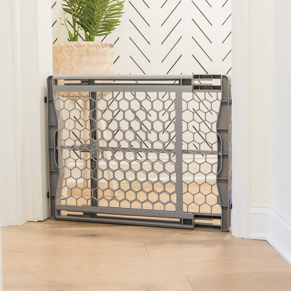 Plastic baby gate with door best sale