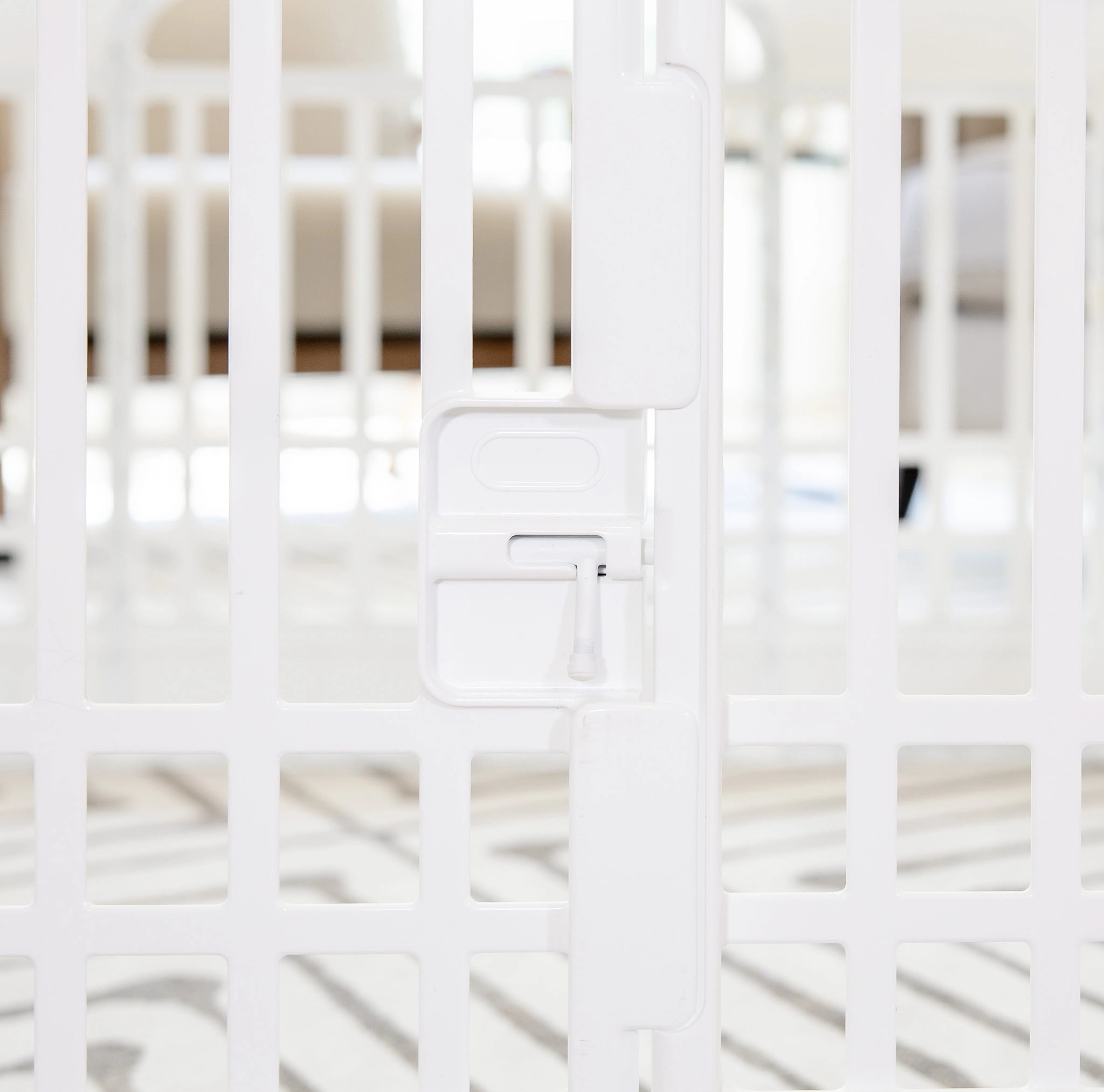 The Carlson 4-Panel Plastic Pet Pen provides a secure, versatile enclosure for small pets. Made with non-toxic materials, it’s lightweight, easy to set up, clean, and expand for both indoor and outdoor use.