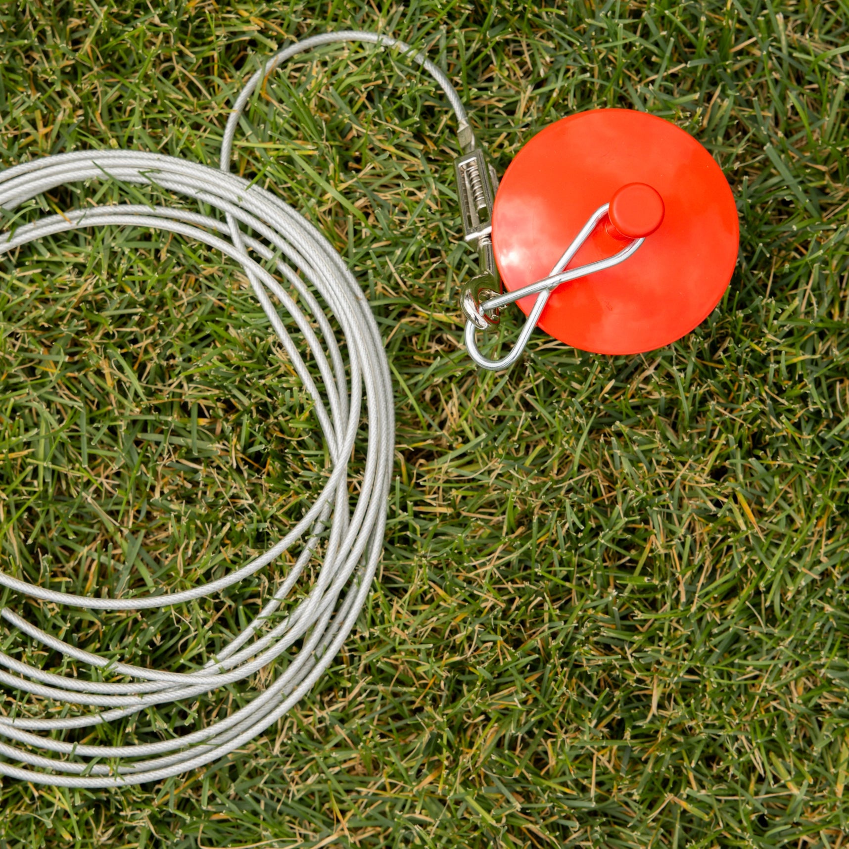 The Carlson Domed Barbed Stake is a secure 20.5-inch tall stake designed for outdoor pet containment. Made of durable steel with a dome top and barbed body, it ensures stability when paired with Carlson Dog Tie-Out Cables. Perfect for yard use or travel, it's lightweight, portable, and easy to install.
